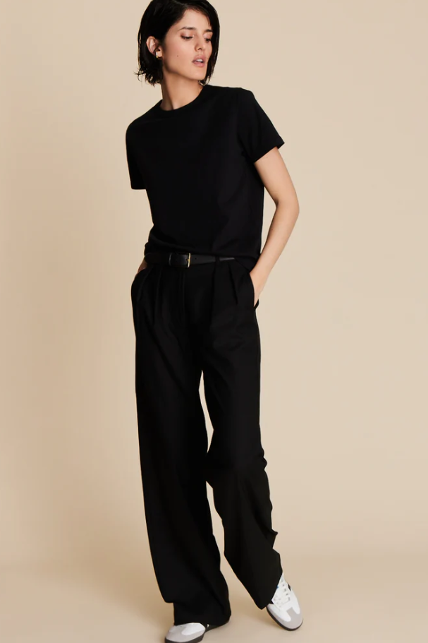 soldout.nyc the iconically soft perfect tee black