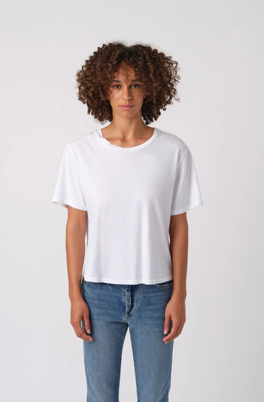 amo boy tee white