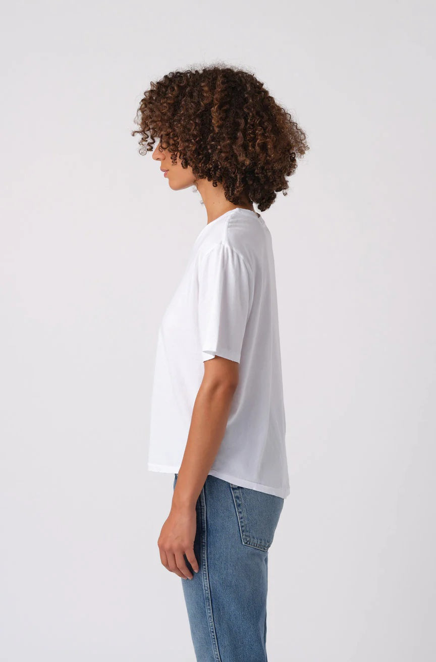 amo boy tee white