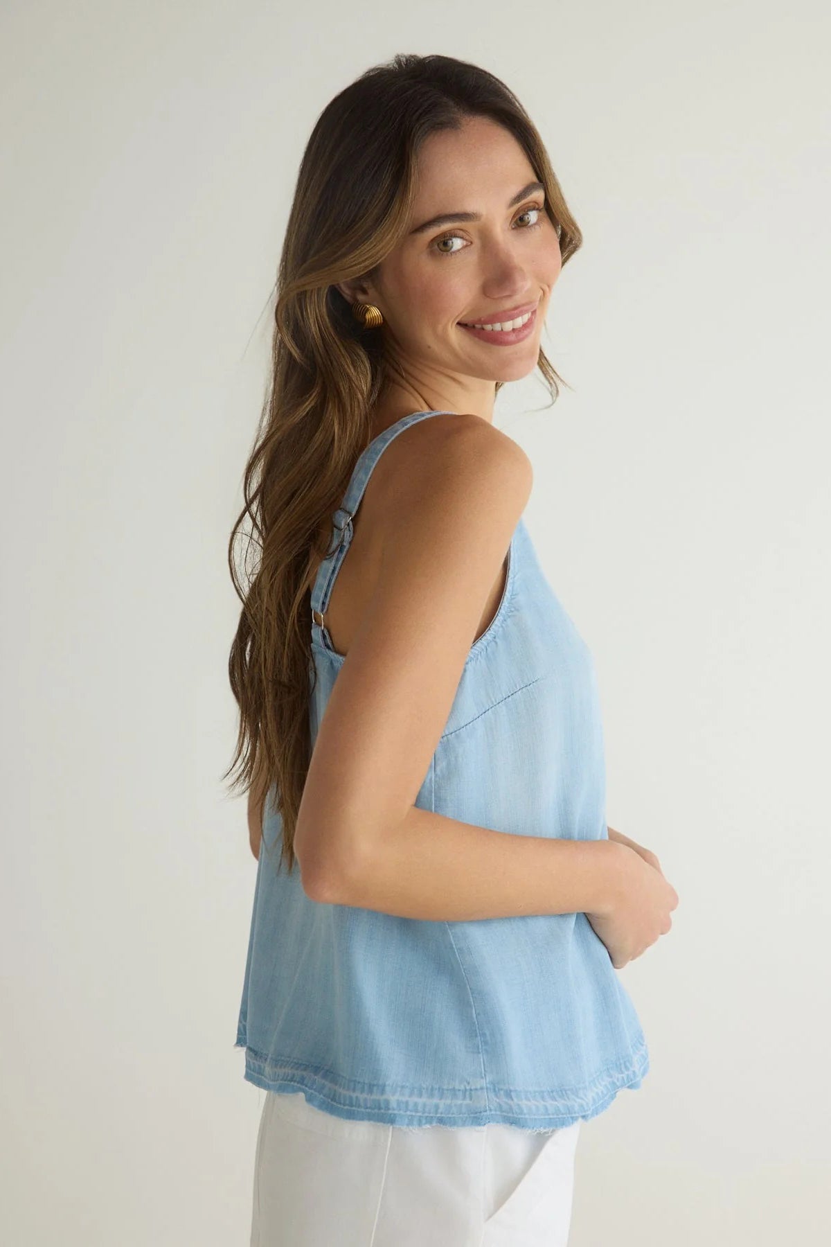 bella dahl button front cami light riviera wash