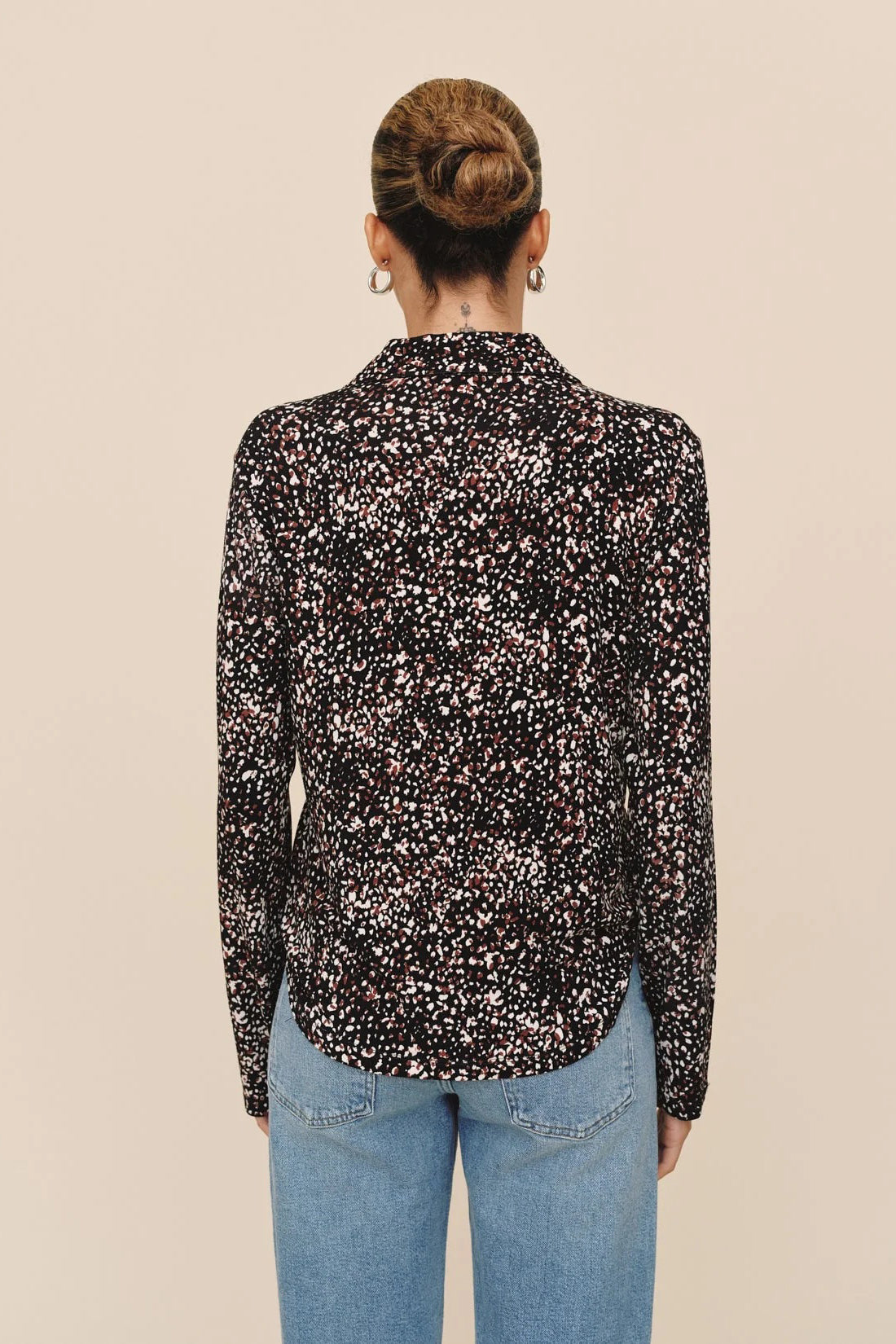 bella dahl button up knit top painted animal print