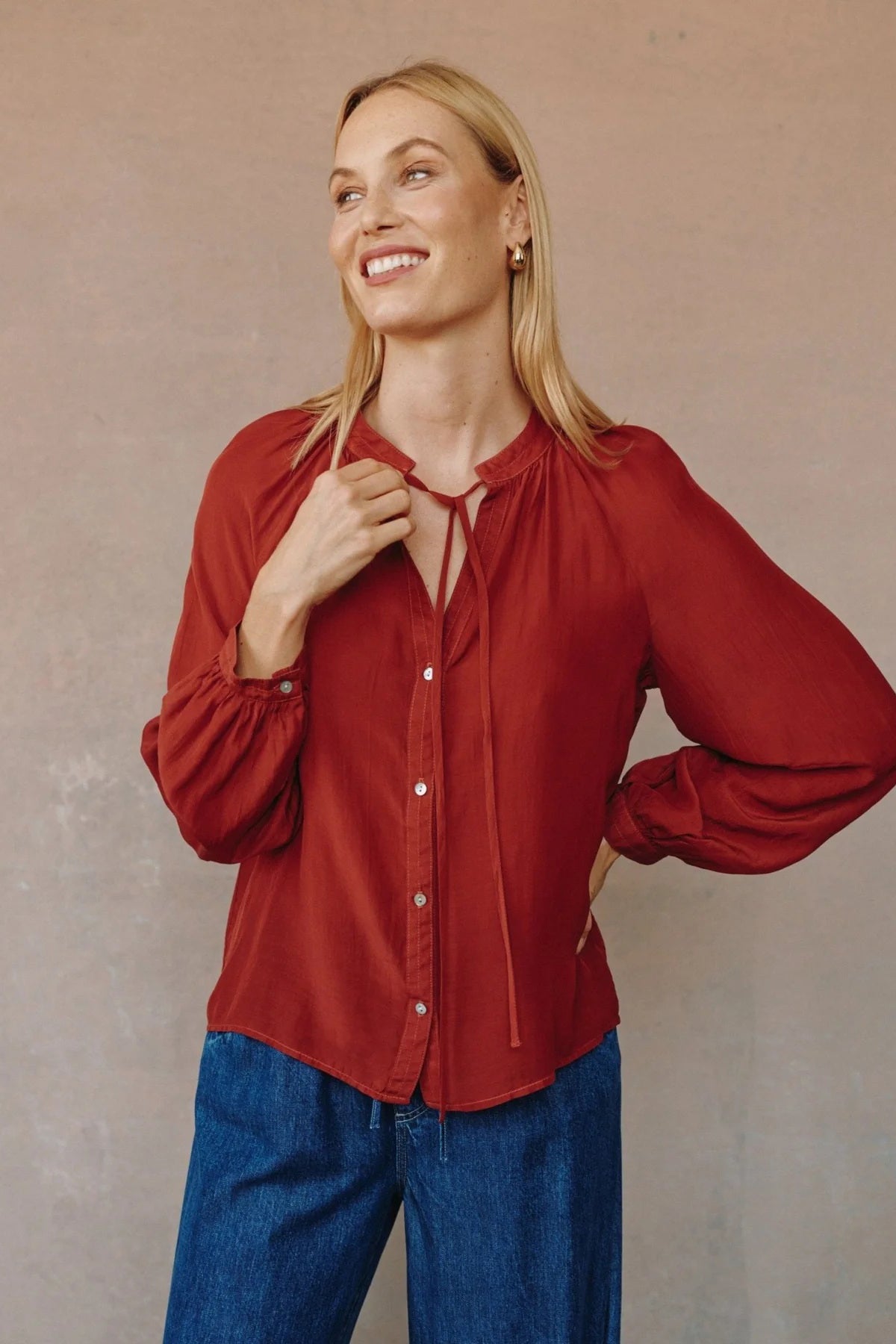 bella dahl raglan button down warm brandy