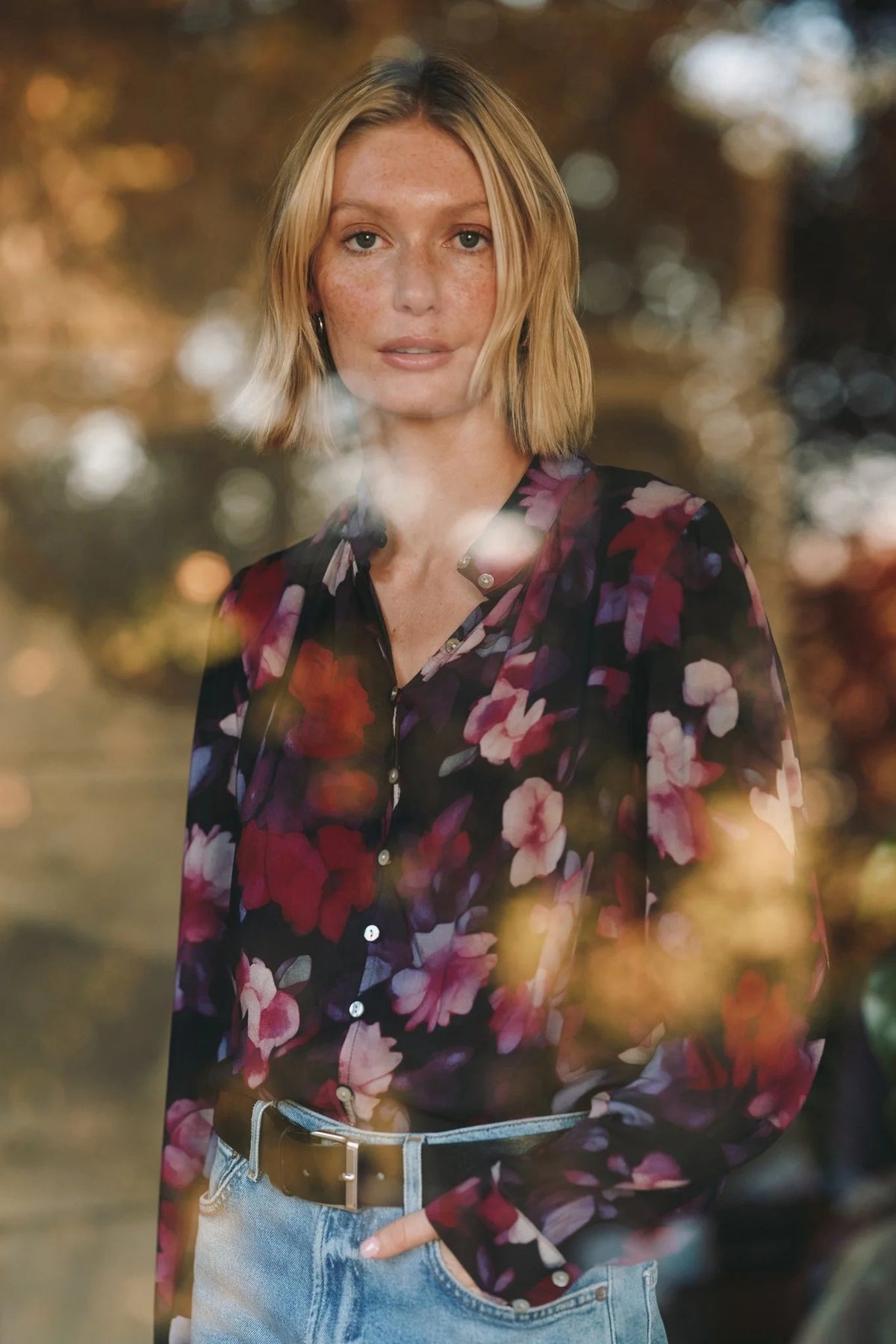 bella dahl shirred button up blouse berry bloom