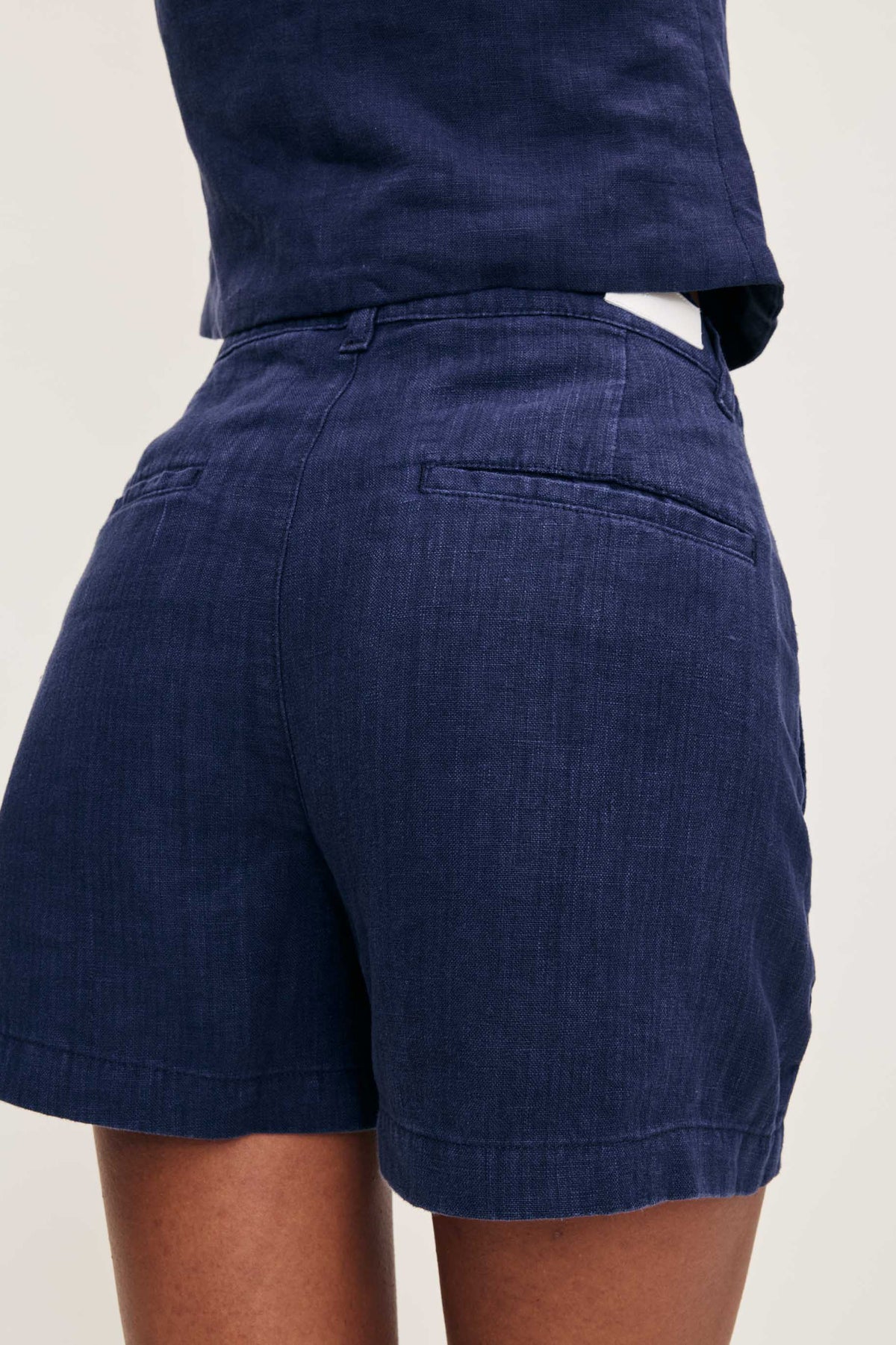 dl1961 taylor linen short bright navy