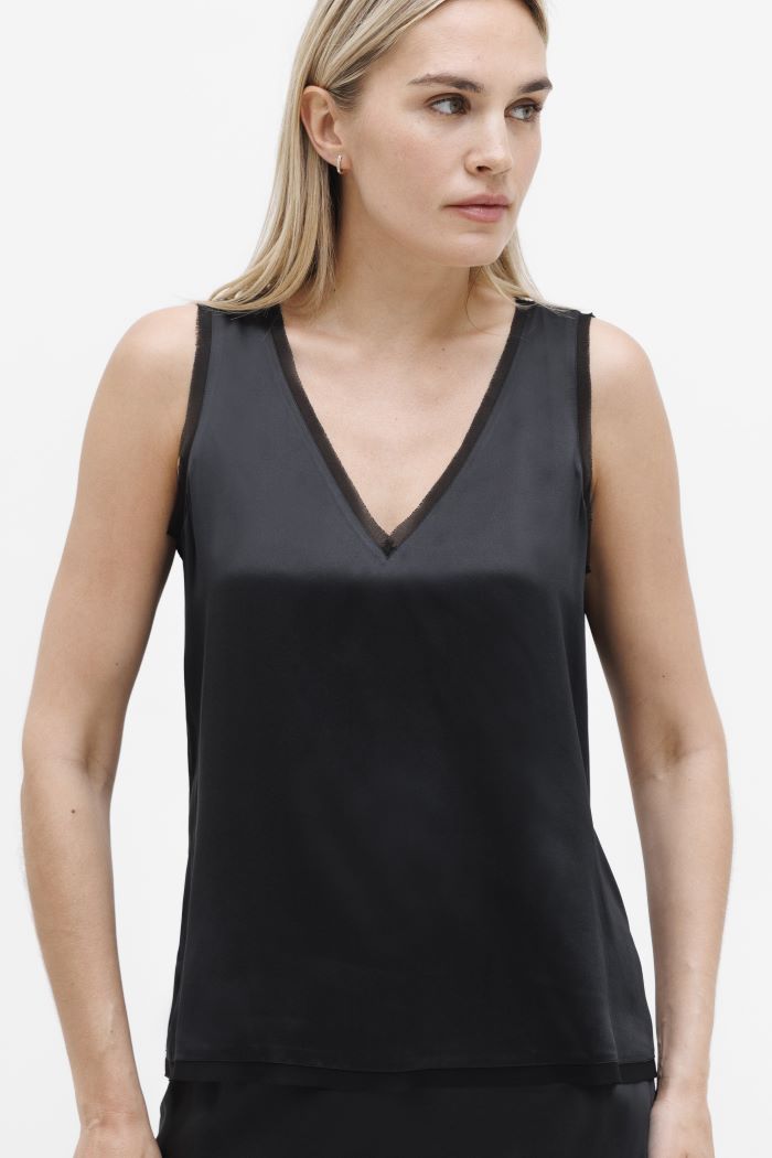 go silk go v-tee redux washed black
