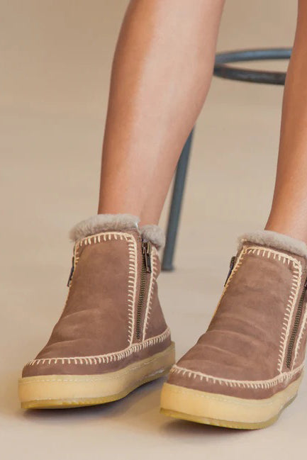 laidback london setsu ankle boot camel beige