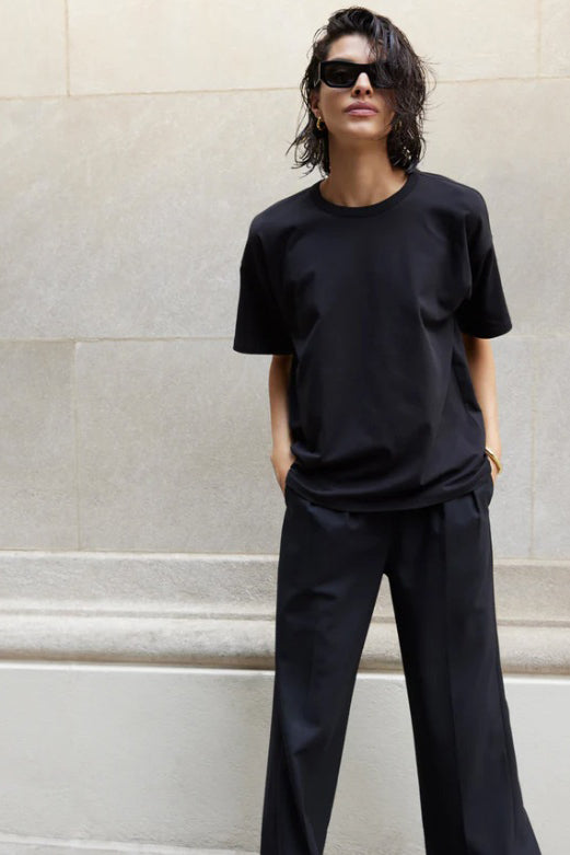 soldout.nyc the oversized tee black