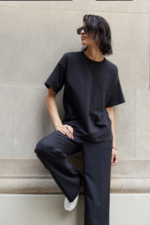 soldout.nyc the oversized tee black