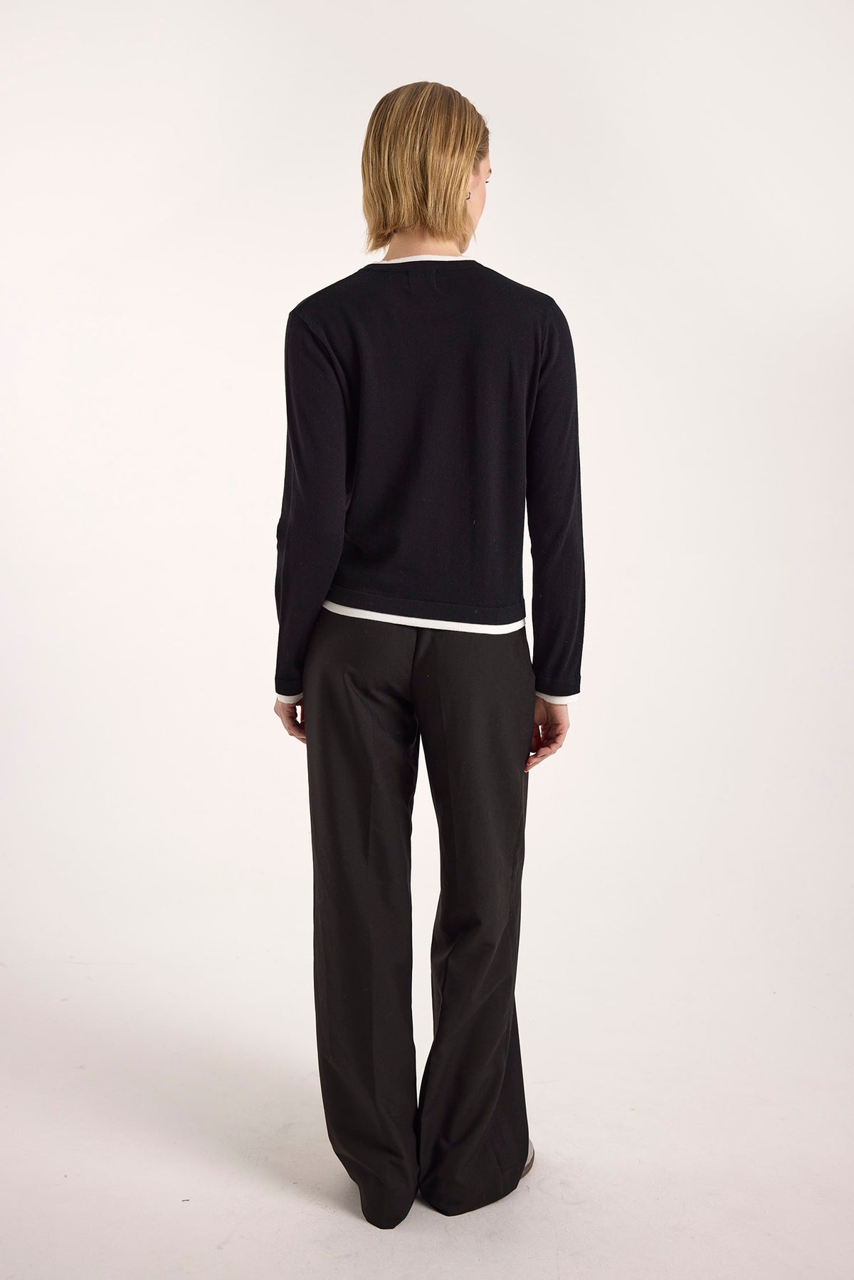 wispr by brodie double contrast crew black ivory