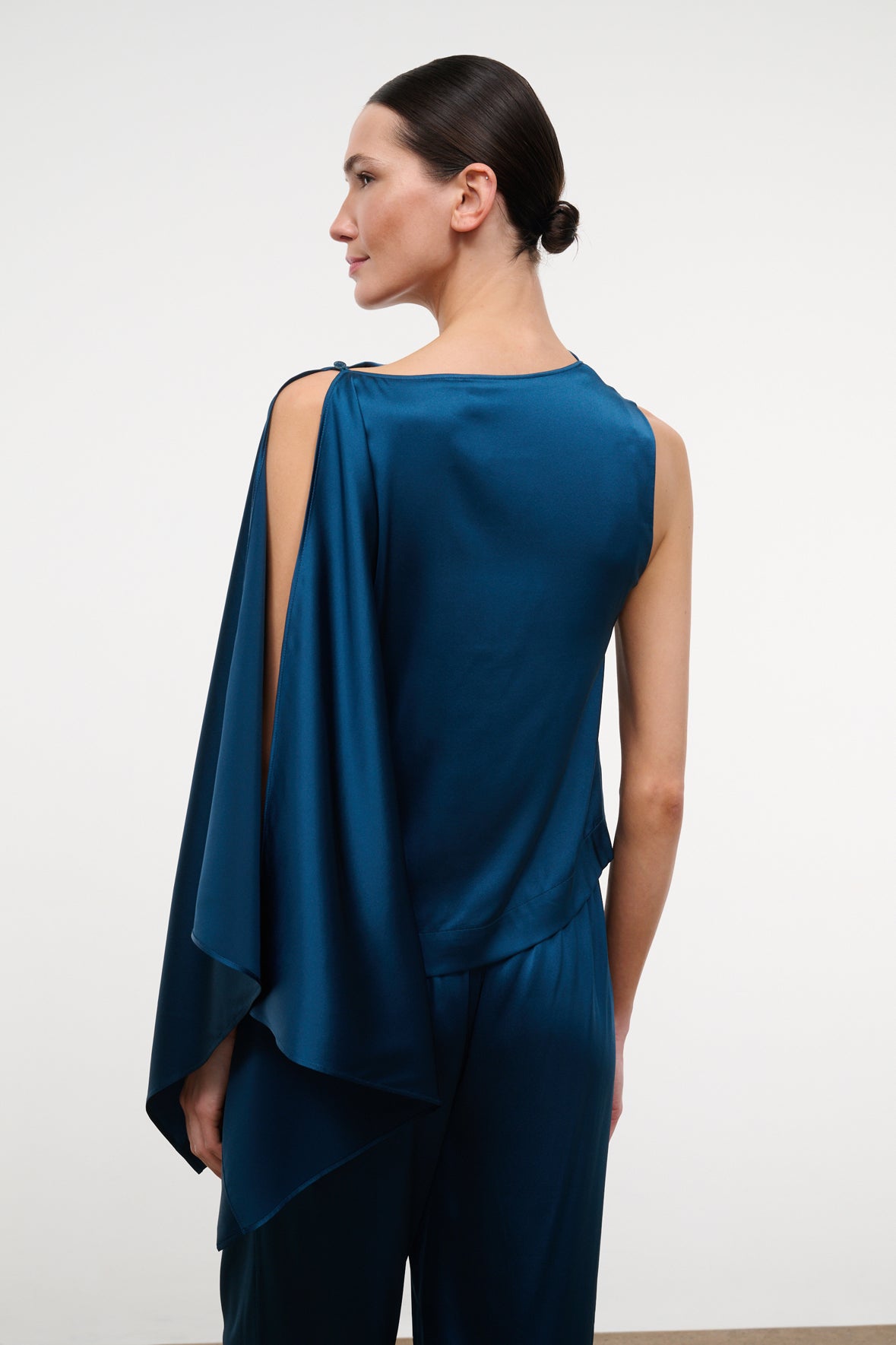 staud sabina silk top harbor