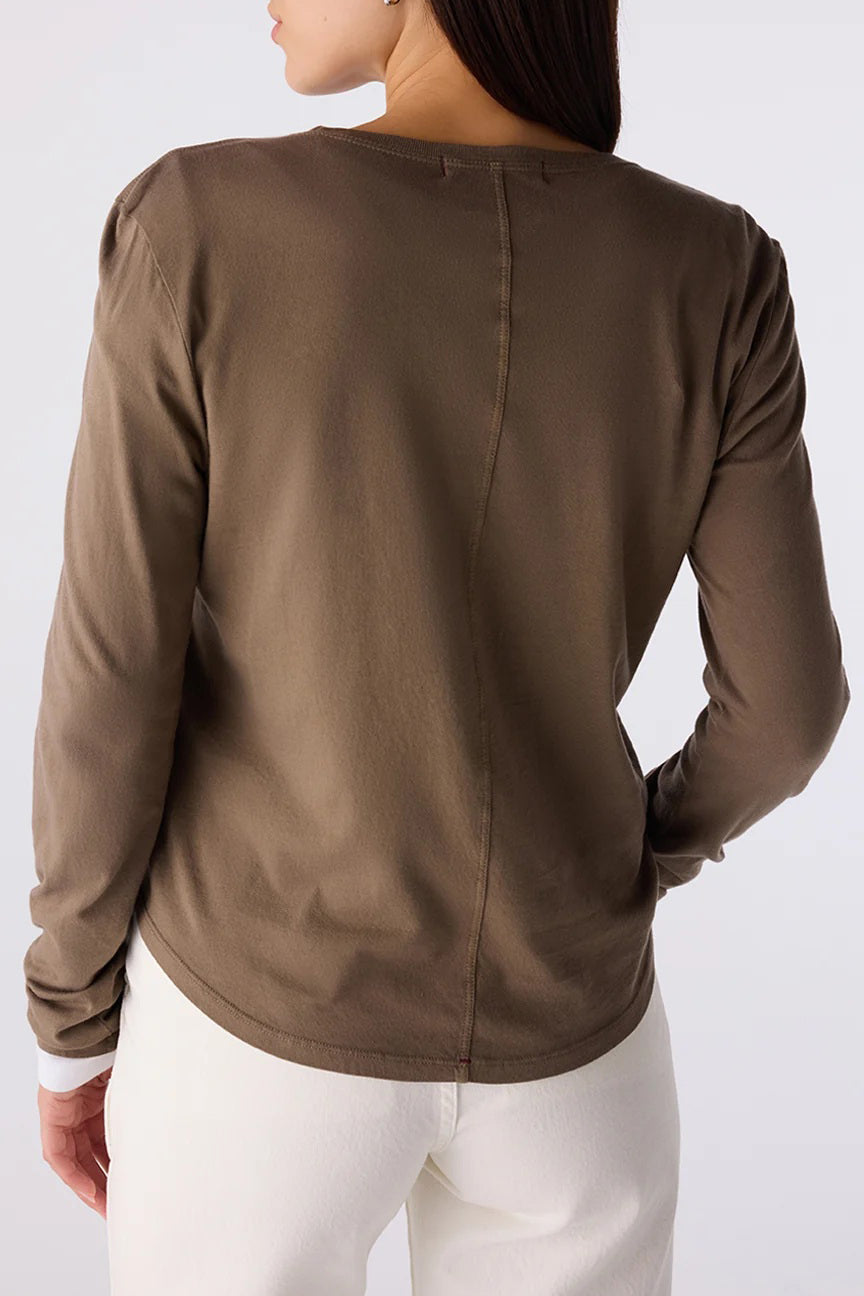 amo quinn long sleeve tee root
