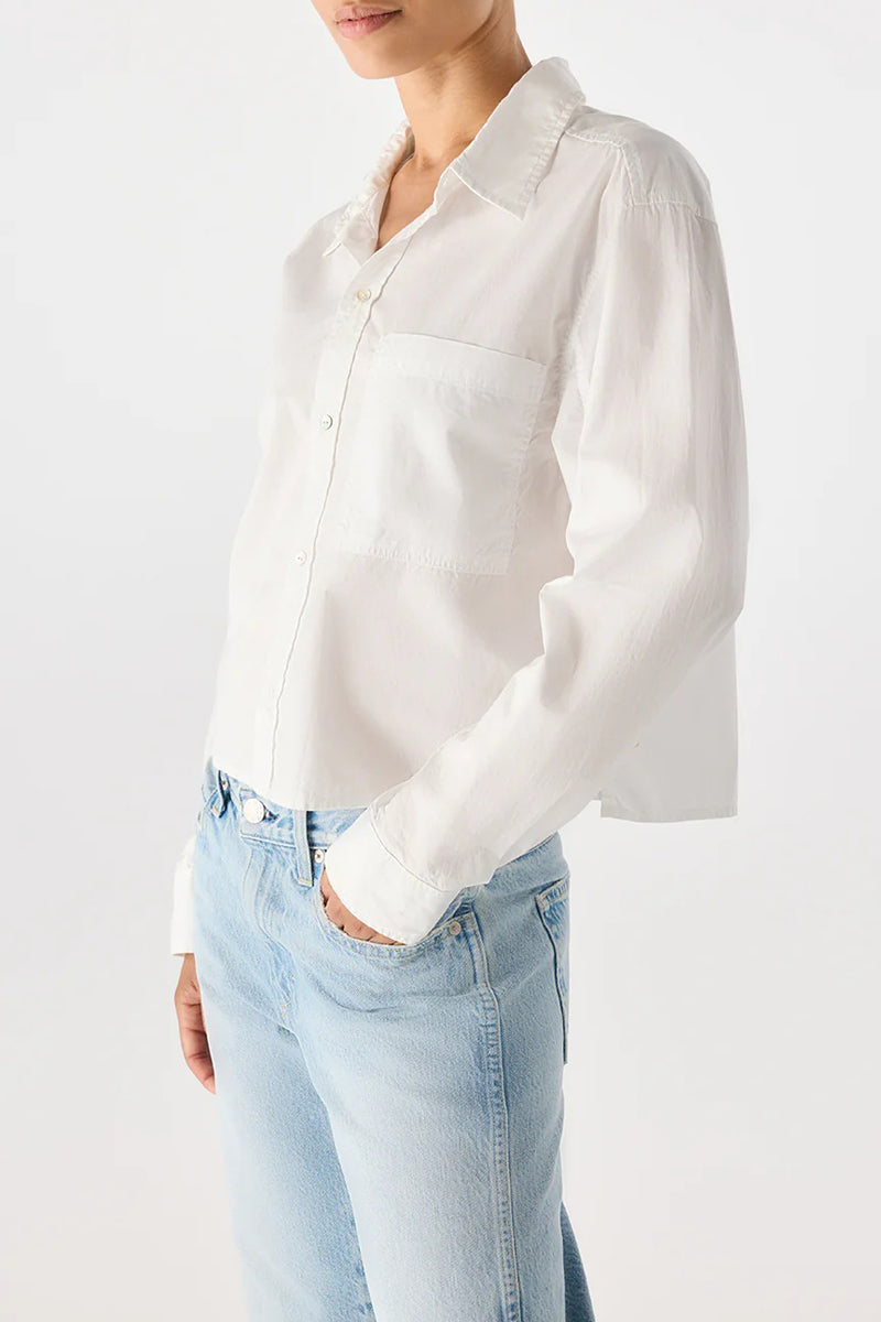 amo ruth crop white