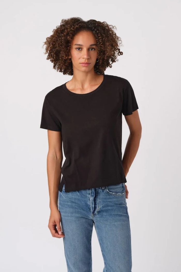 amo twist tee black 