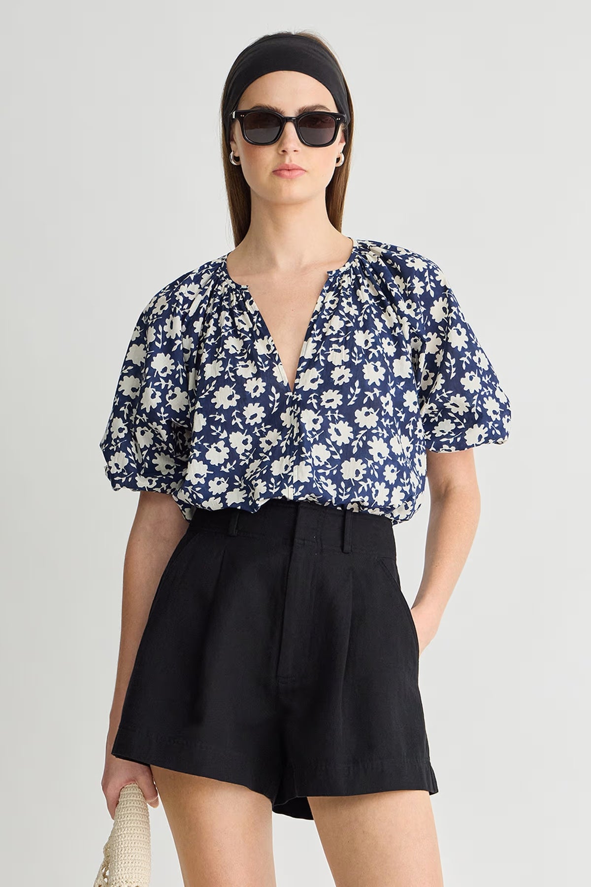 apiece apart nele top navy floral stamp