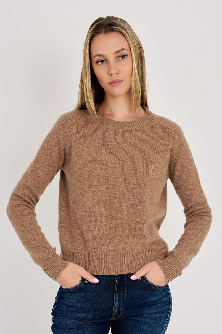 archer mila fitted crew camel cashmere