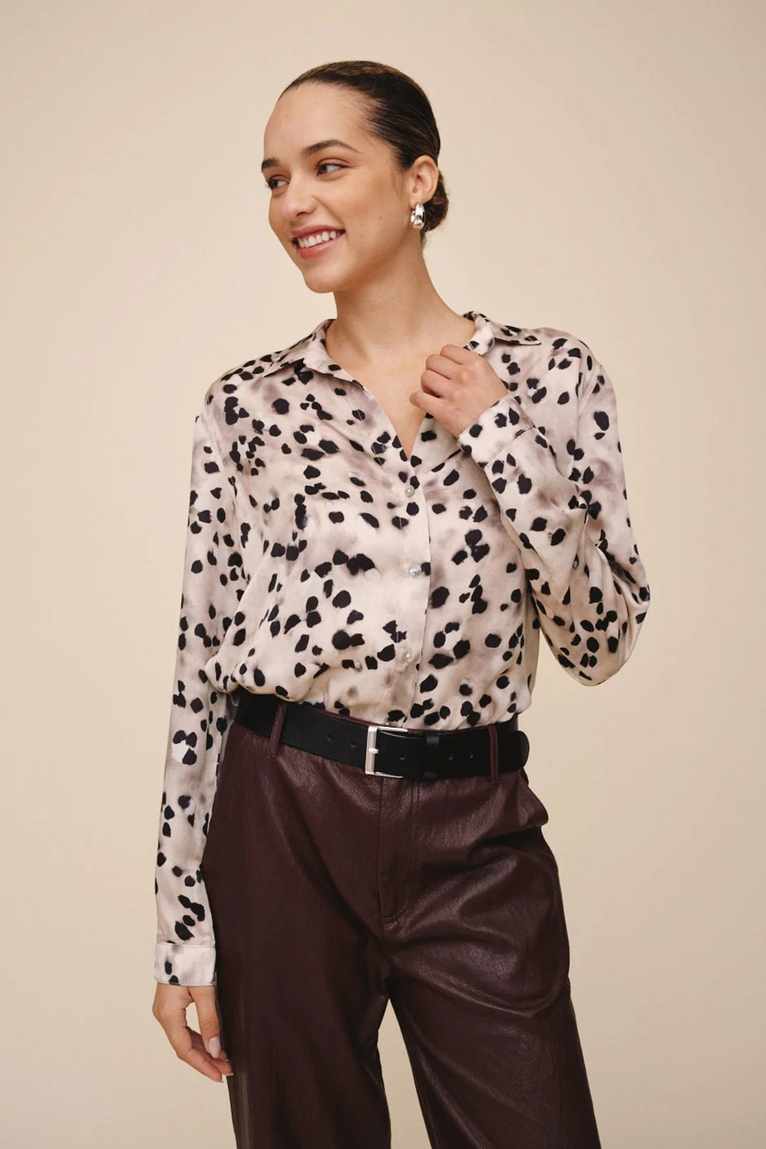 bella dahl button down shirt winter shadow