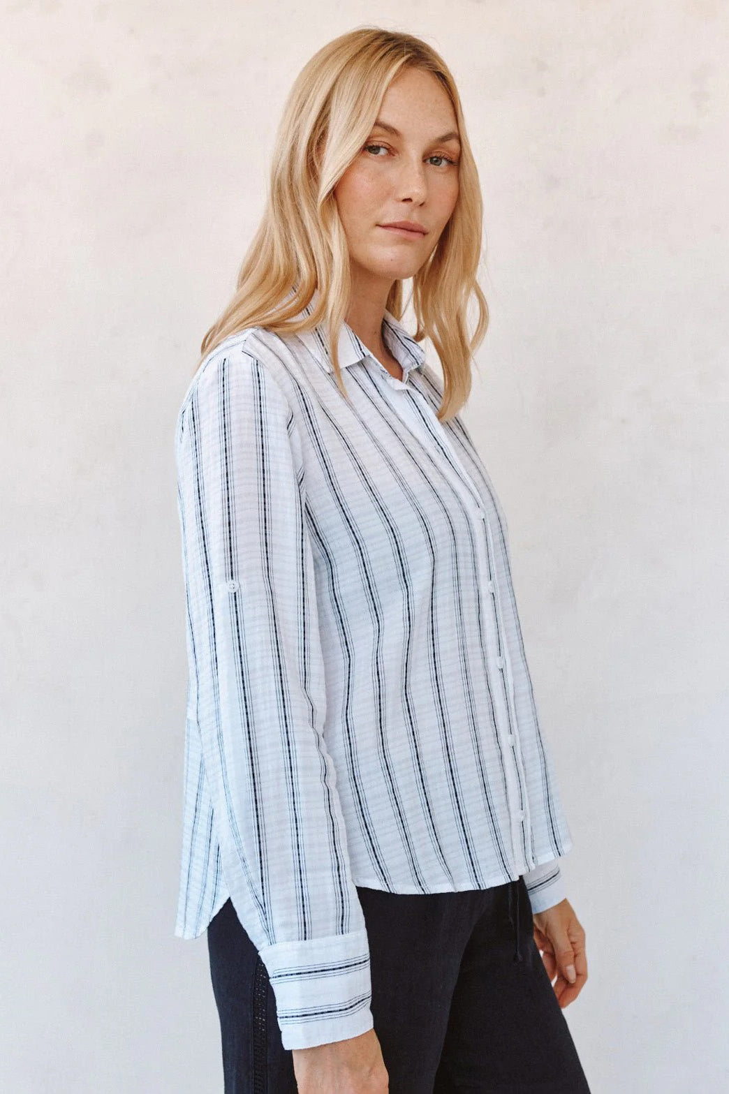 bella dahl split back button down black and white shadow stripe