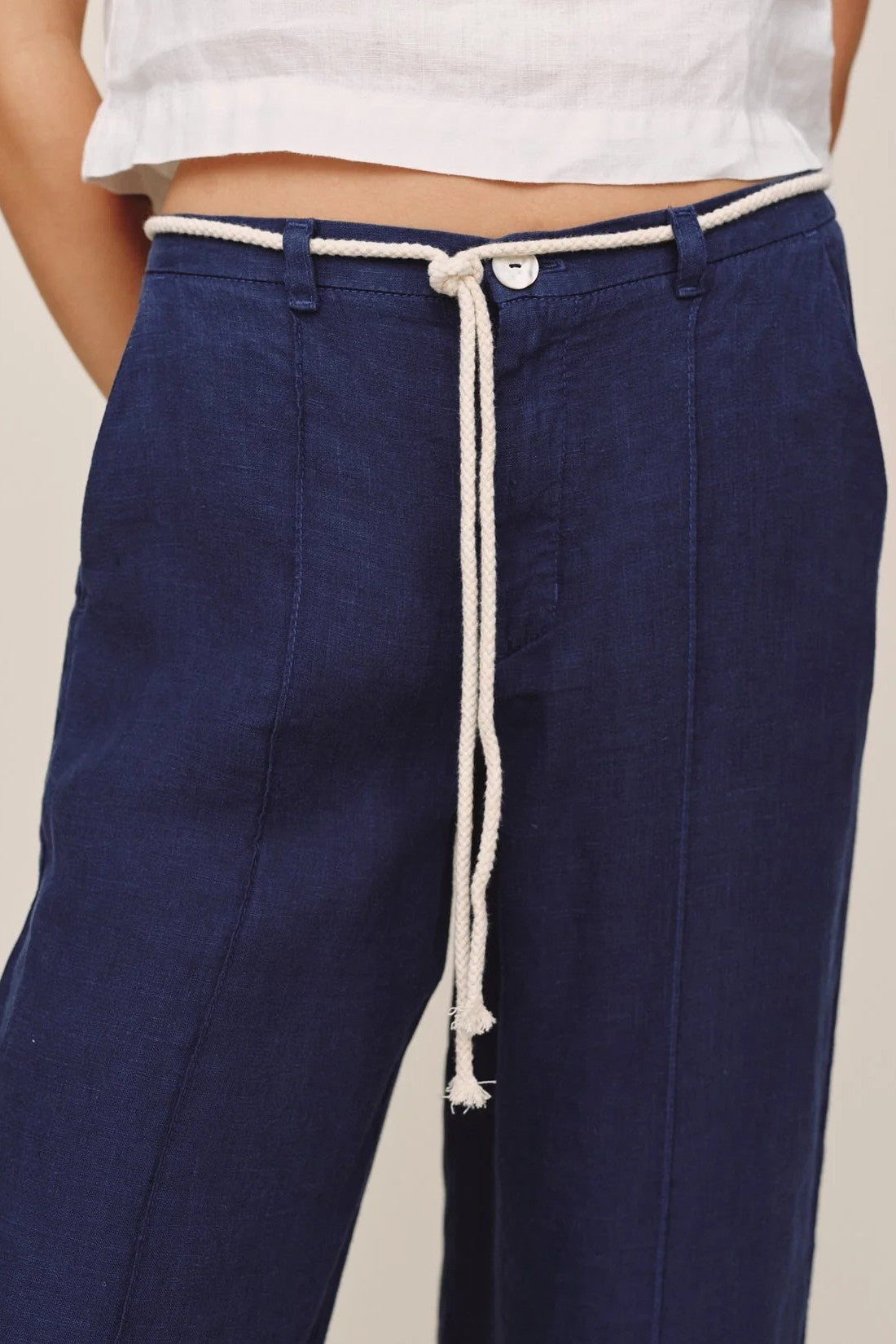 bella dahl clean waist pintuck pant nautical night