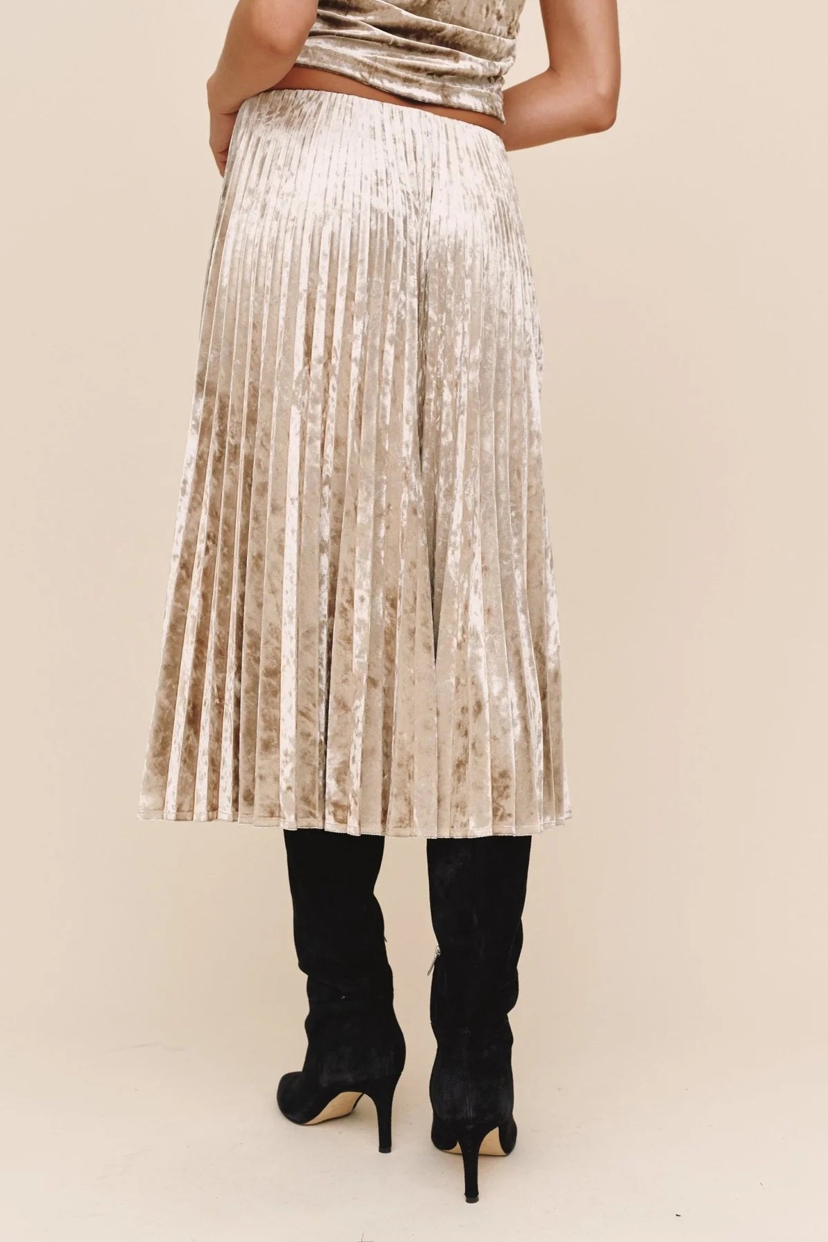 bella dahl clean waist pleated skirt mocha softee