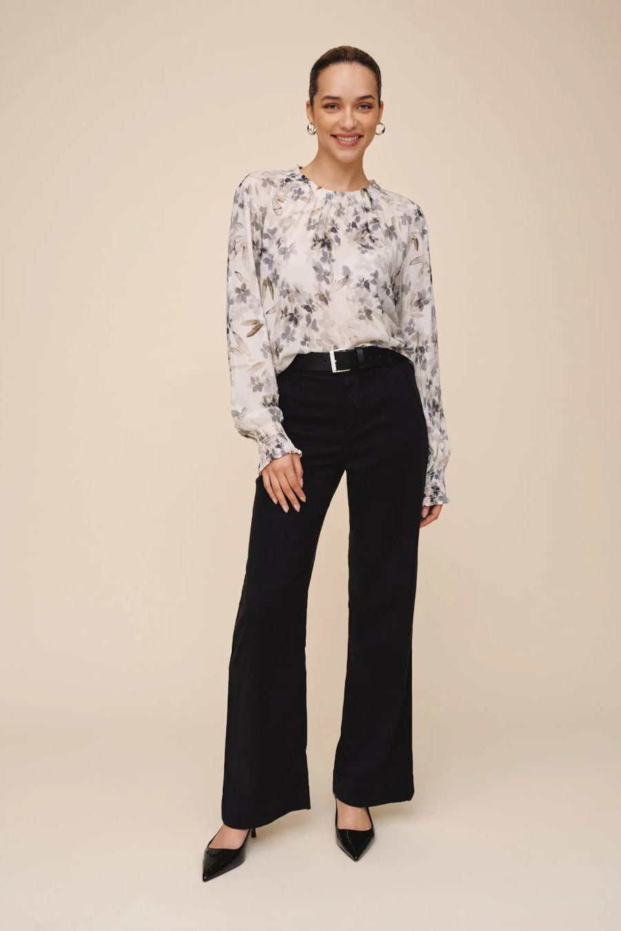 bella dahl elastic shirred top frozen wisteria