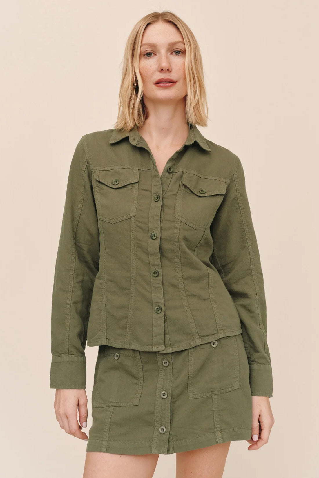 bella dahl fitted trucker shirt olive