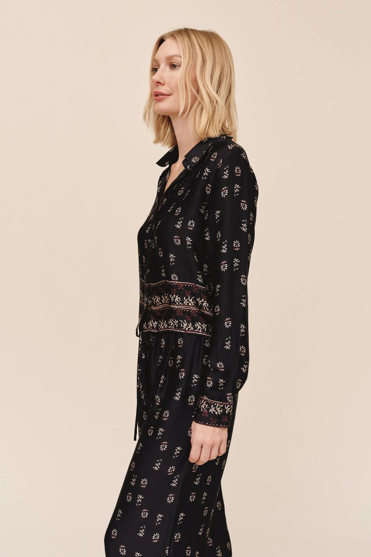 bella dahl long sleeve crop shirt floral border print