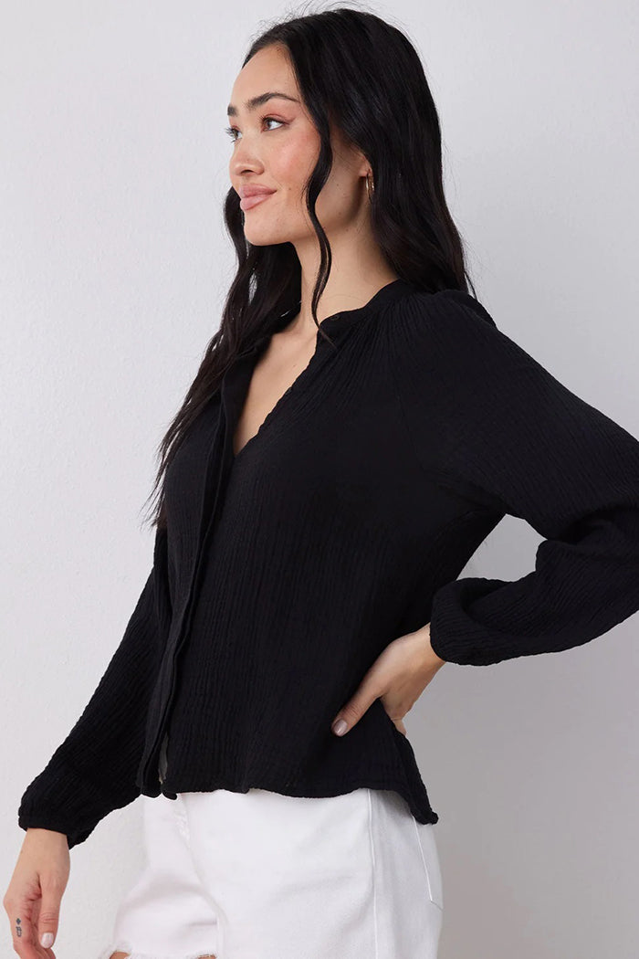 bella dahl long sleeve shirred raglan black