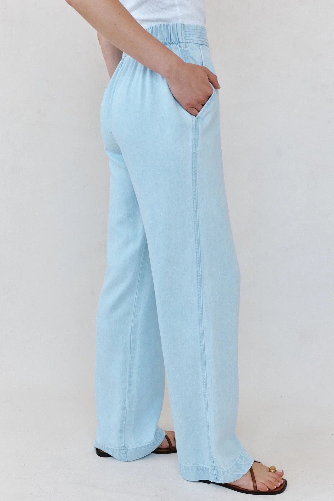 bella dahl multi stitch catalina pant coastal fade wash
