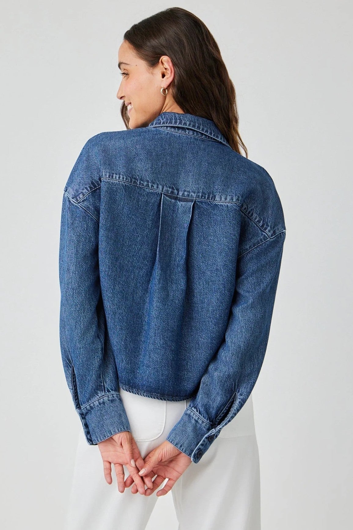 bella dahl oversize cropped shacket horizon wash