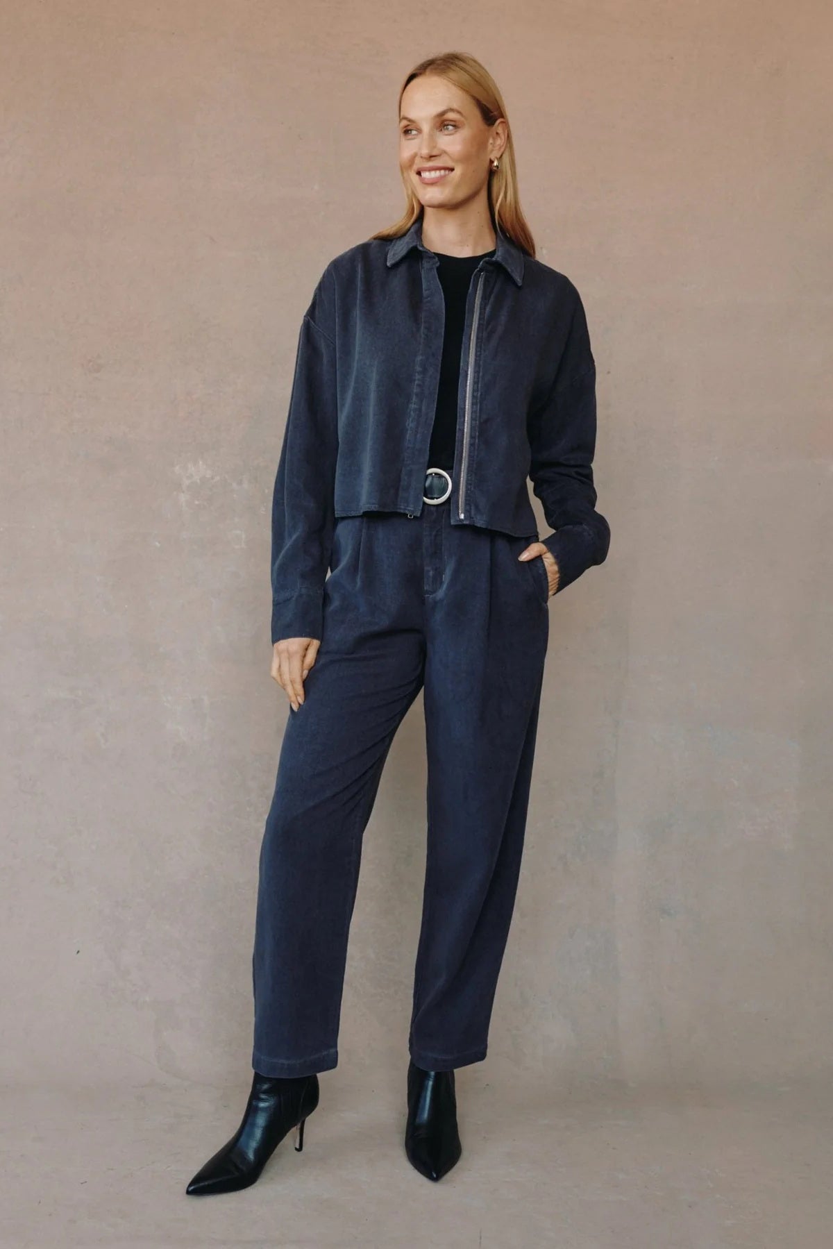 bella dahl oversized cropped shacket charcoal
