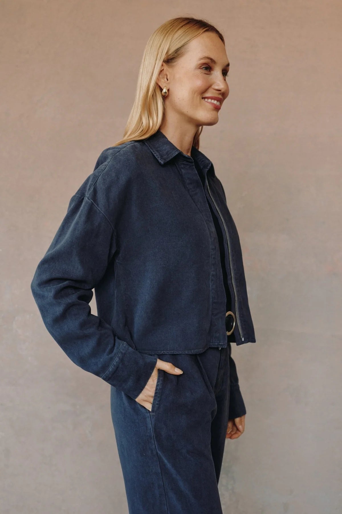 bella dahl oversized cropped shacket charcoal