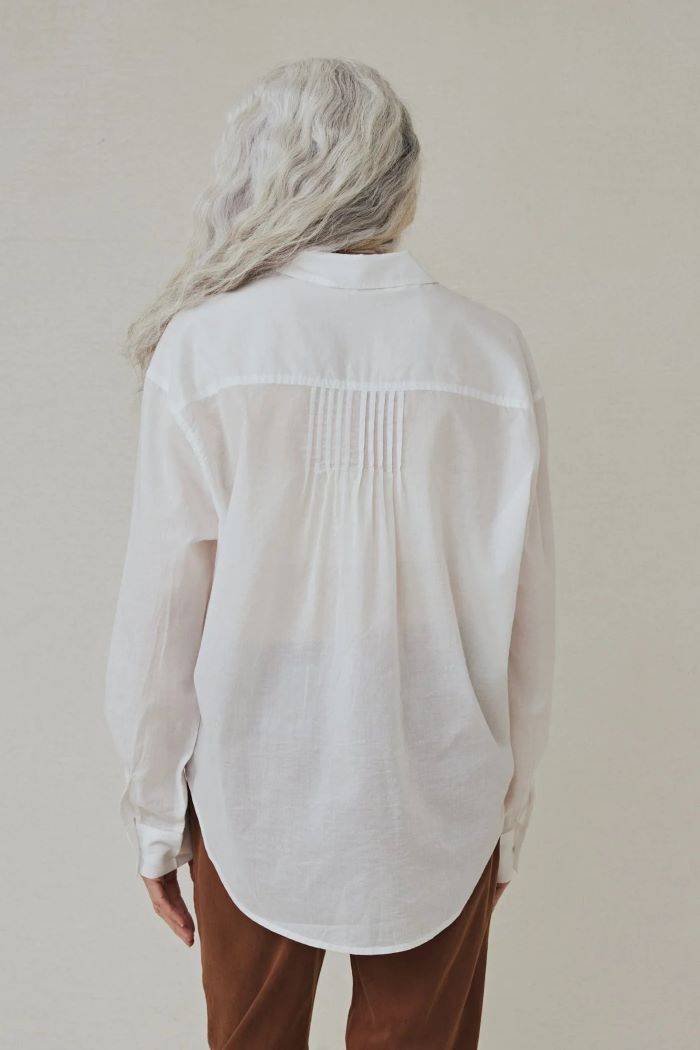 bella dahl pintuck flowy shirt white