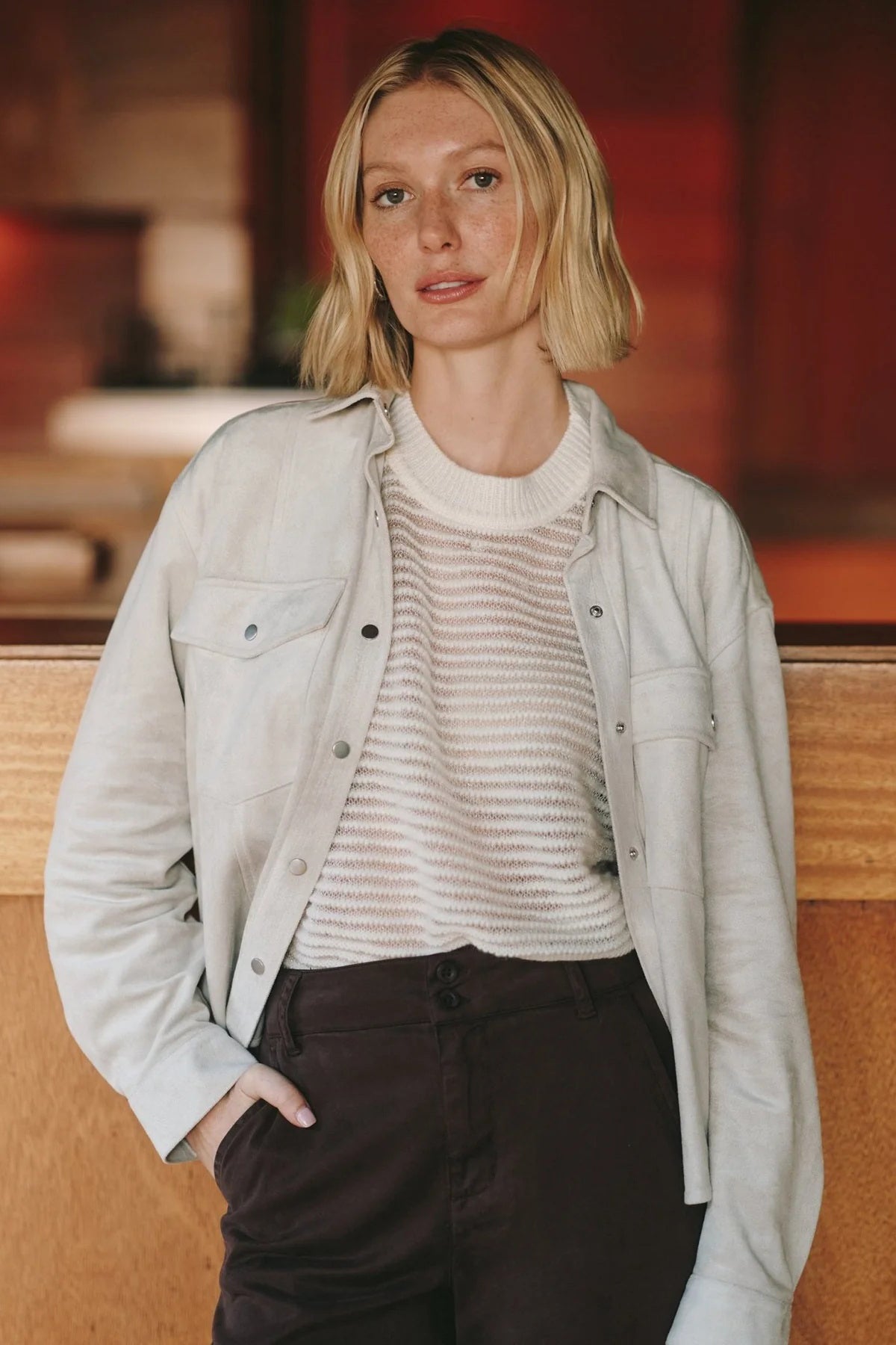 bella dahl seamed pocket shacket panna cotta