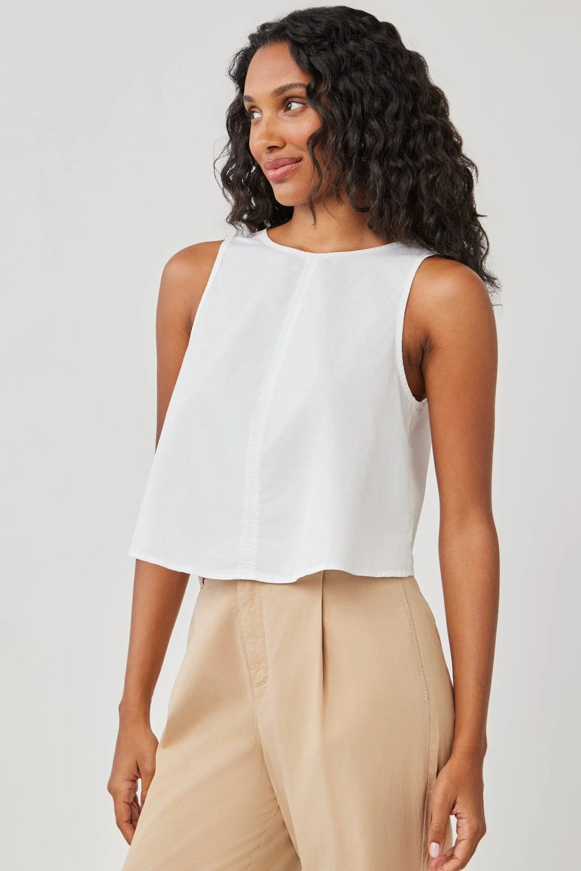 bella dahl sleeveless button back top white