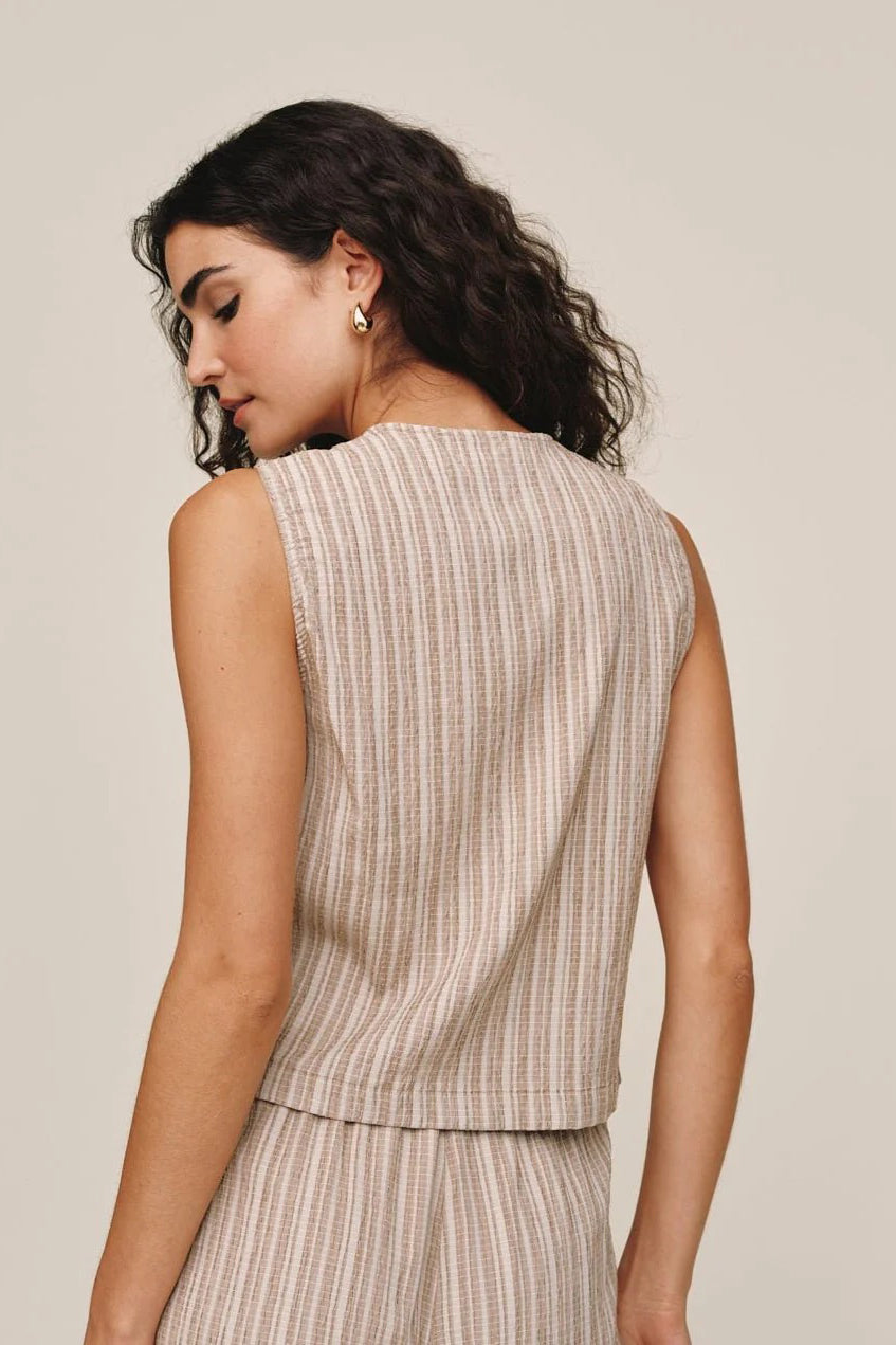 bella dahl sleeveless button front top driftwood