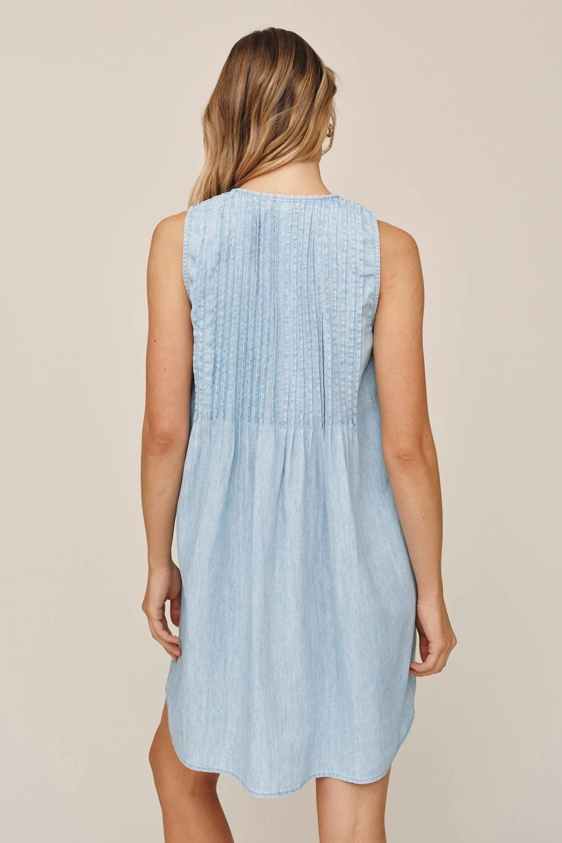 bella dahl sleeveless pintuck dress sun bleached wash
