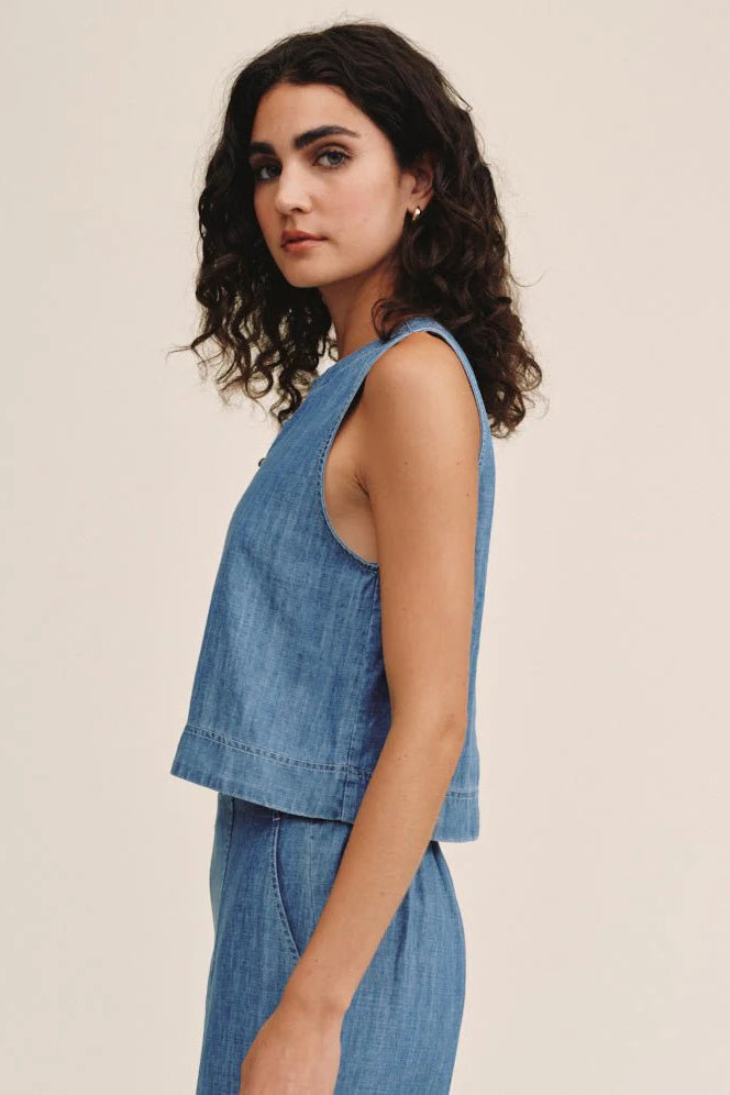 bella dahl sleeveless placket pullover island blue wash