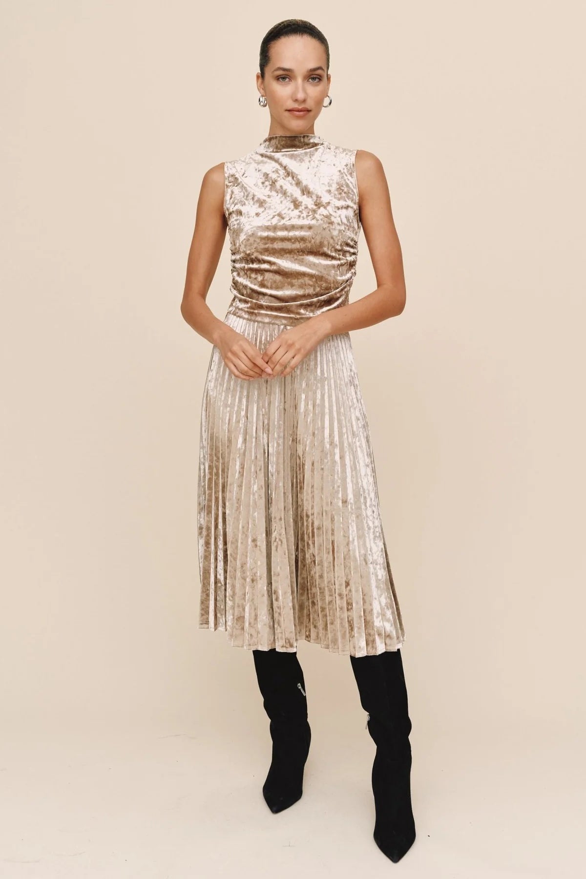 bella dahl clean waist pleated skirt mocha softee