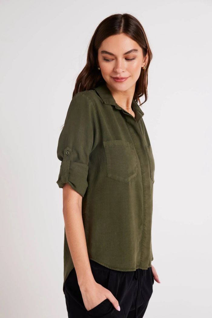 bella dahl split back button down italian herb