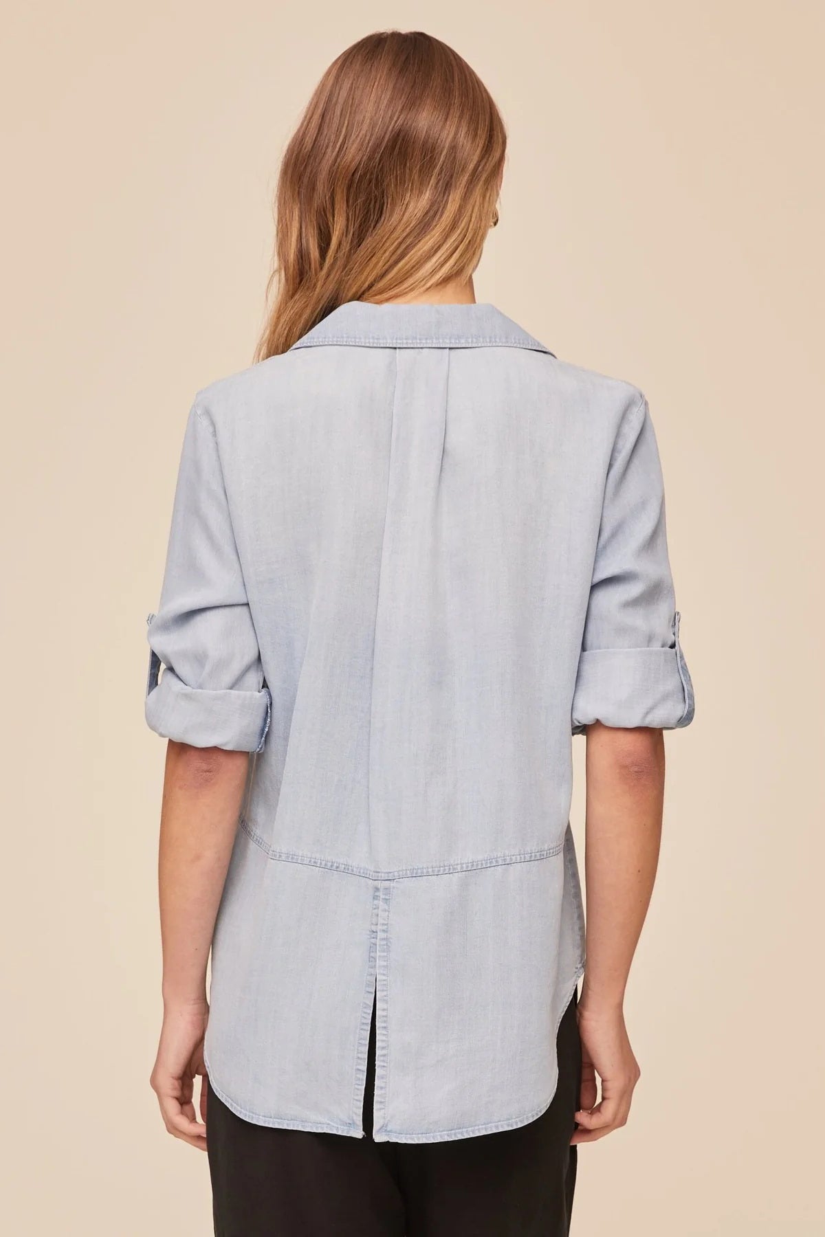 bella dahl split back button down light sunspray wash