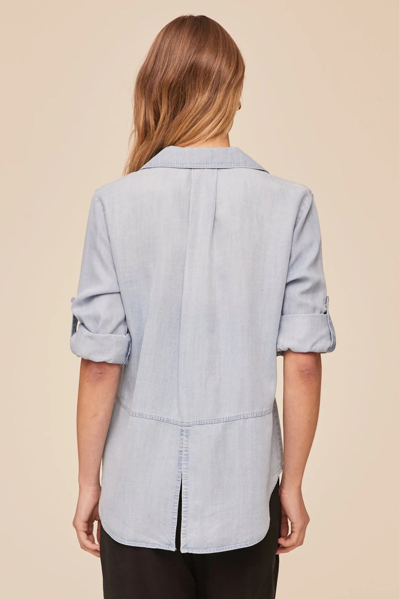 bella dahl split back button down light sunspray wash