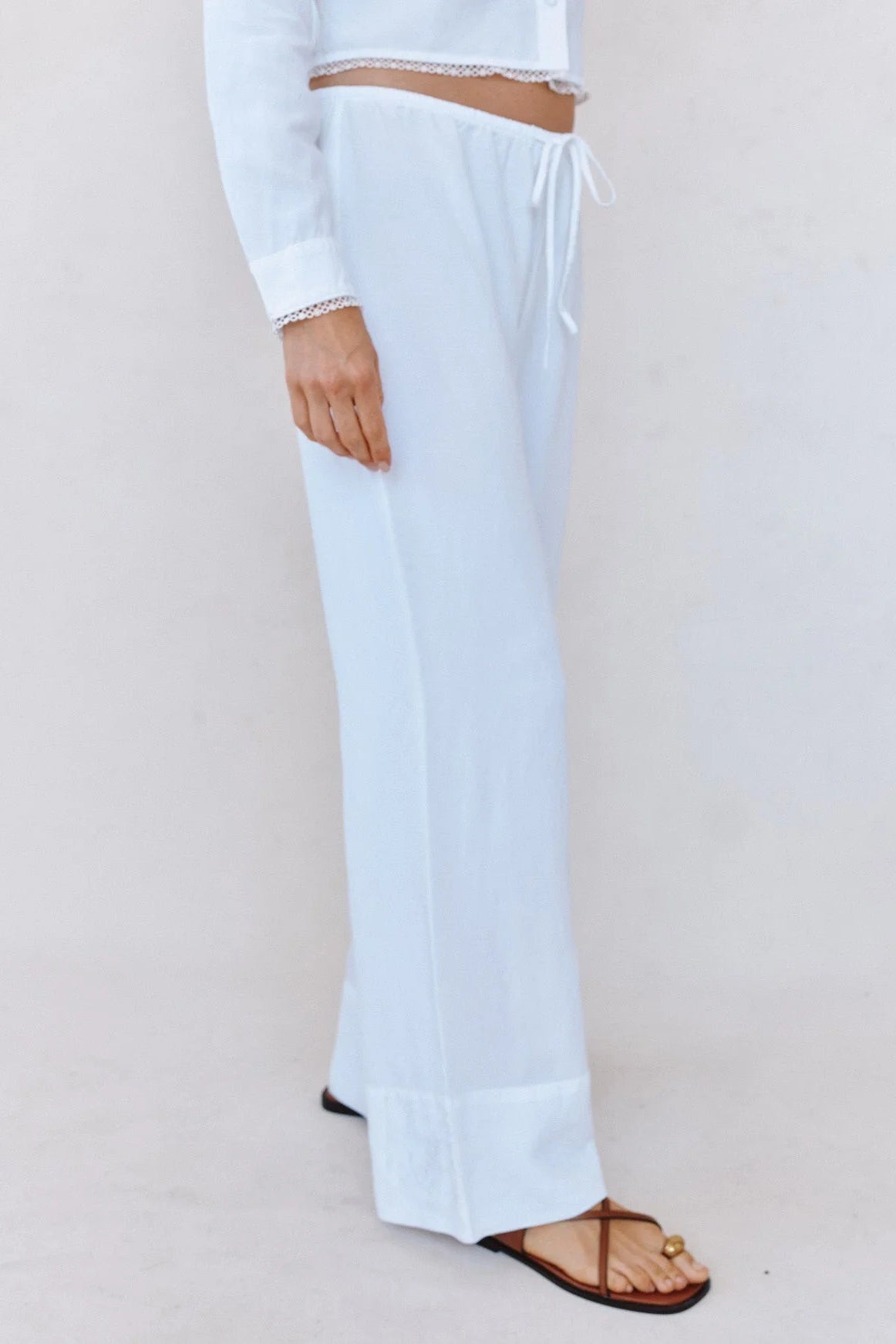bella dahl wide hem drawstring pant white