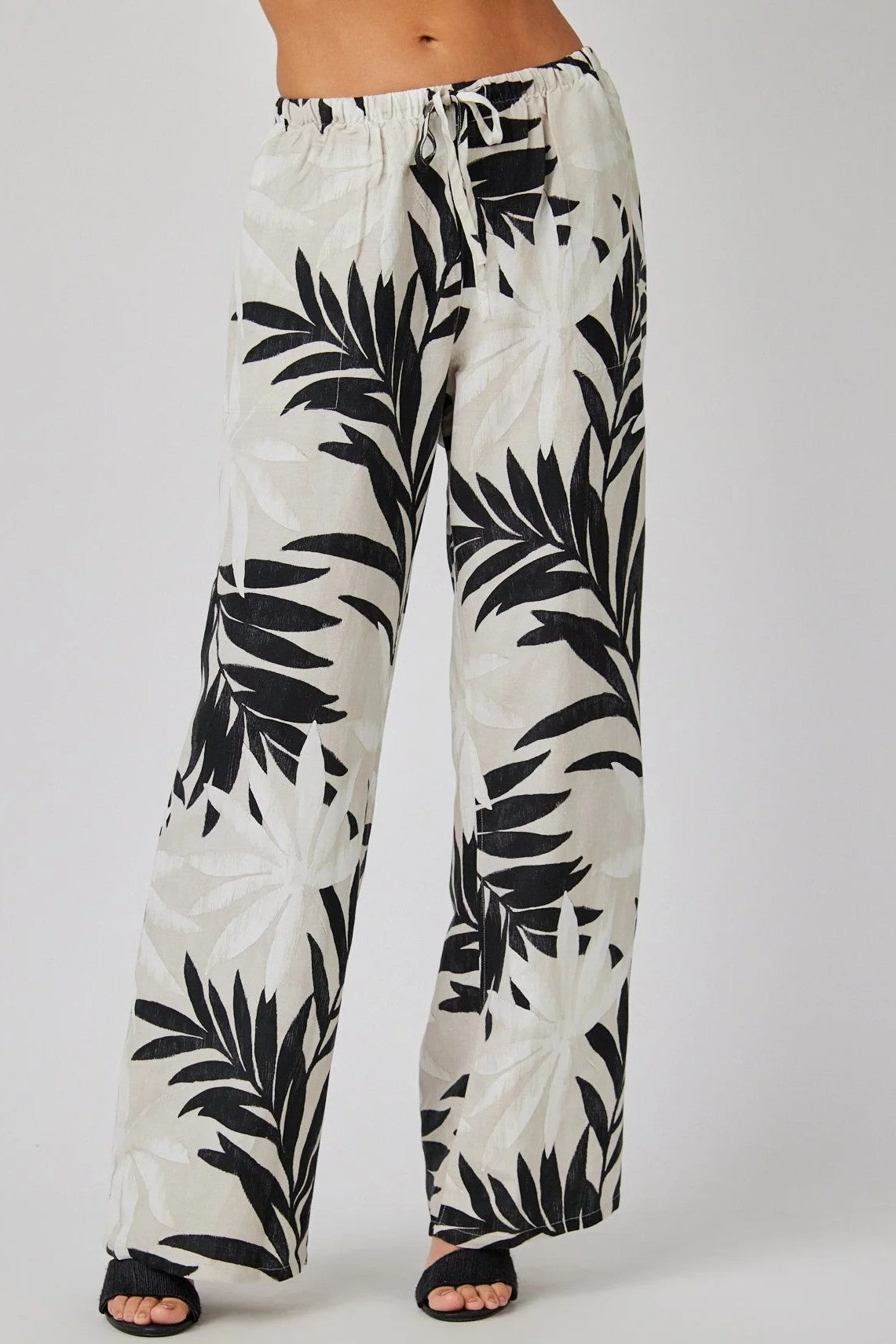 bella dahl wide leg with drawstring maui palm print