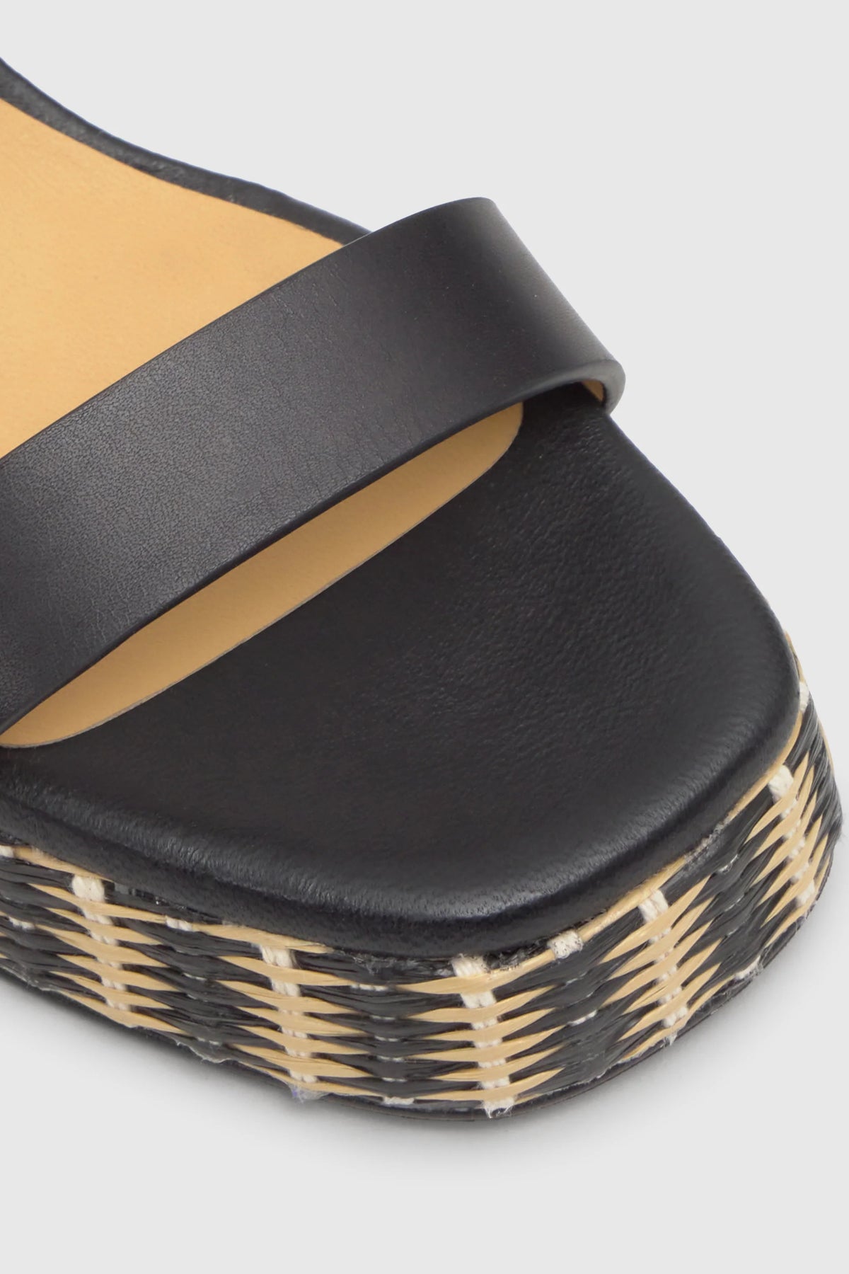 castaner voramar black