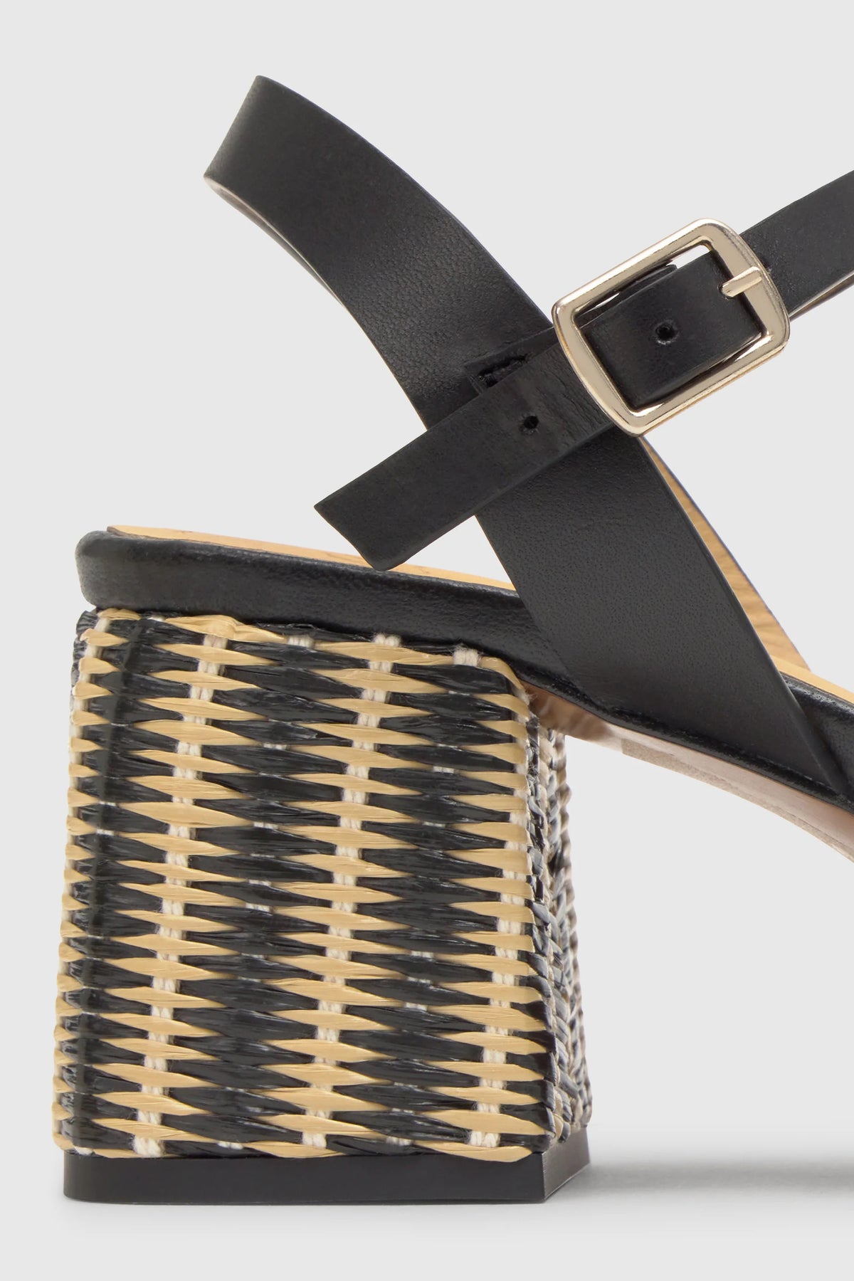 castaner voramar black