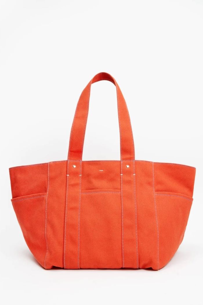clare v. le box tote