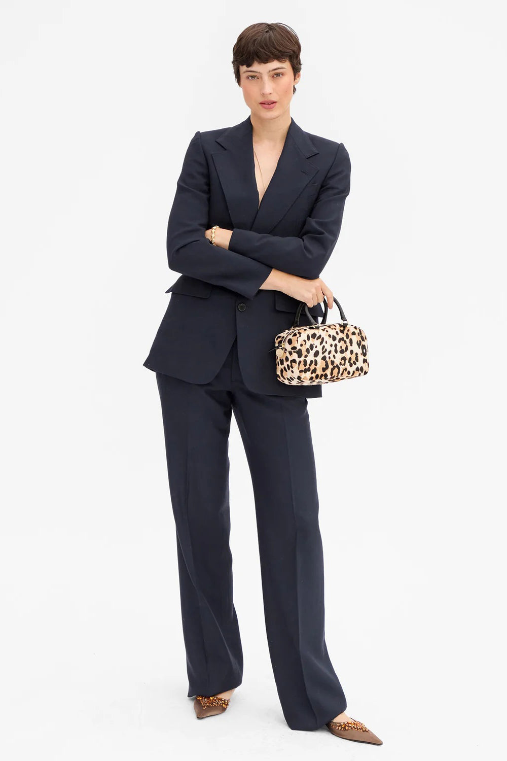 clare v. petite claudine snow leopard