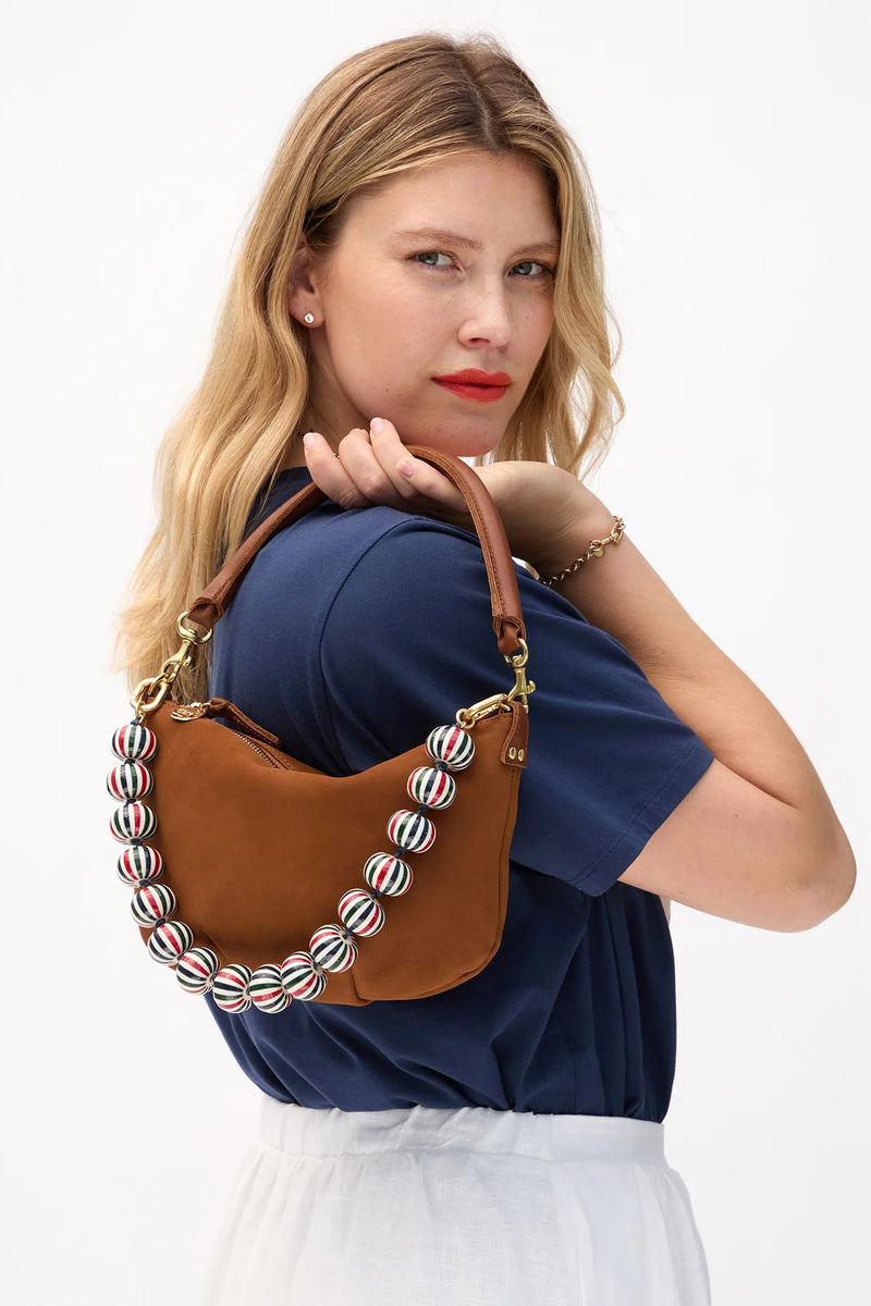 clare v. petit moyen hazelnut