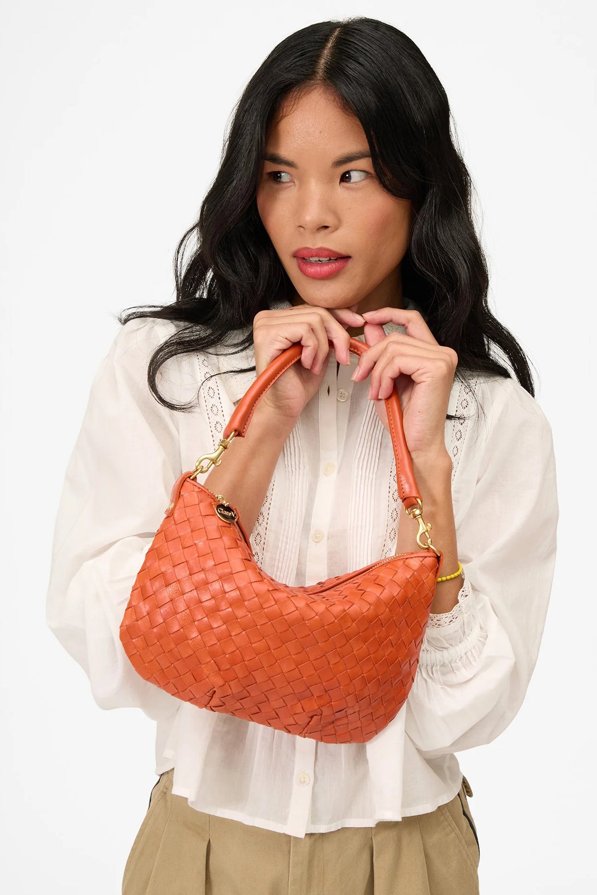 clare v. petit moyen saltillo woven
