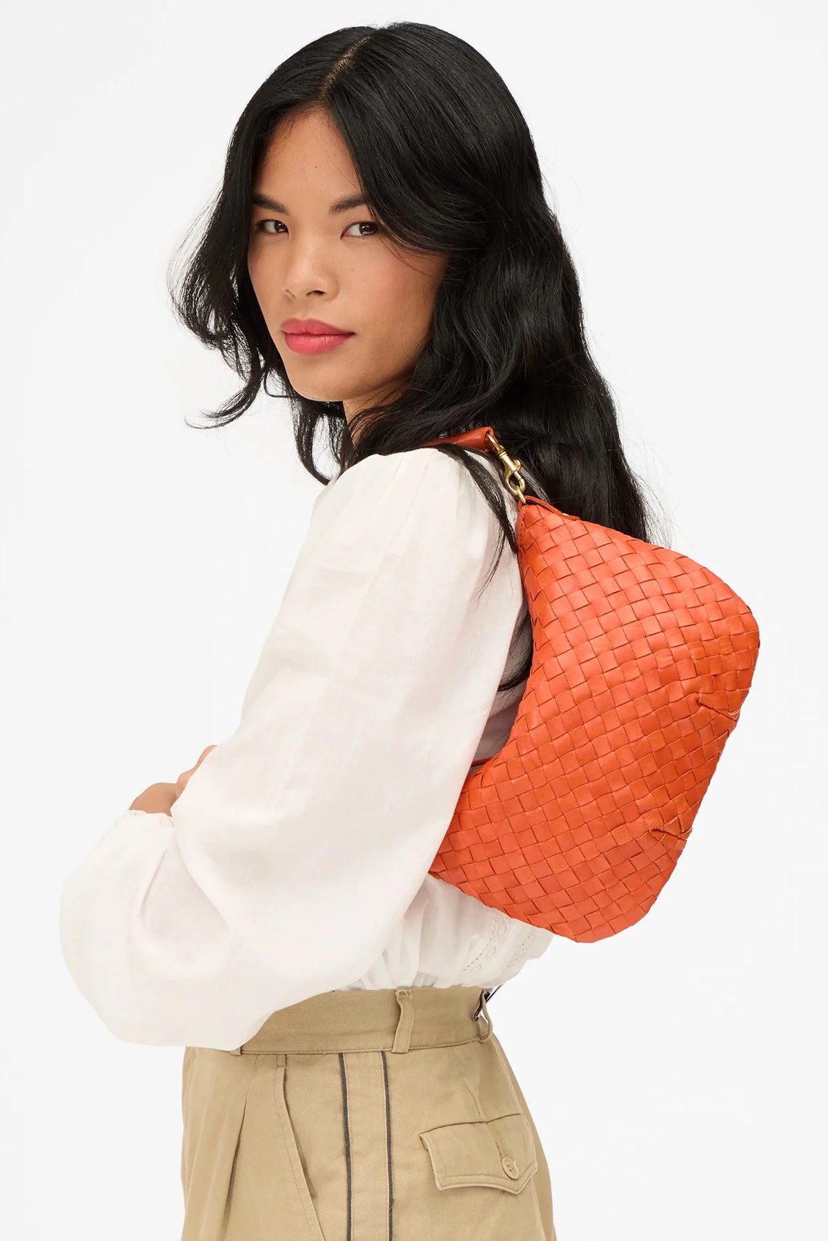 clare v. petit moyen saltillo woven